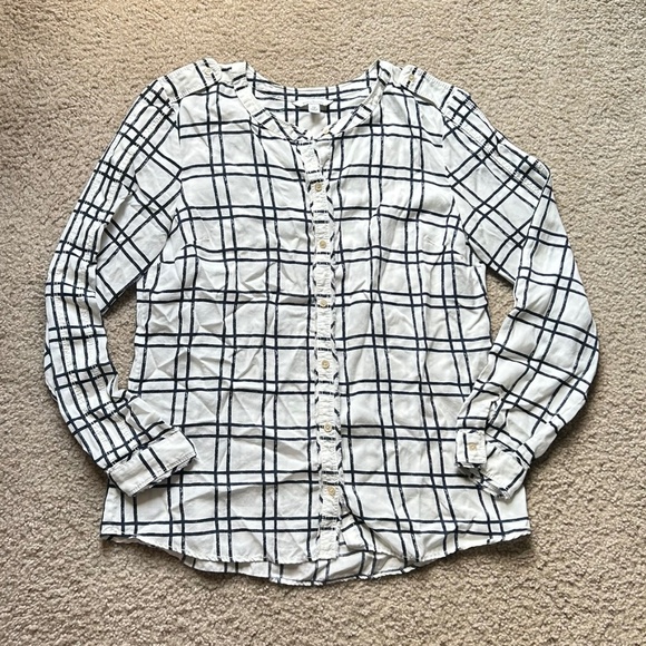 L.L. Bean Tops - LL Bean Signature Collarless Lighweight Button Down